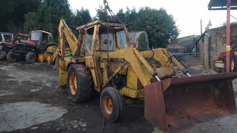 Toutes les pièces de tracteur  FORD 4550