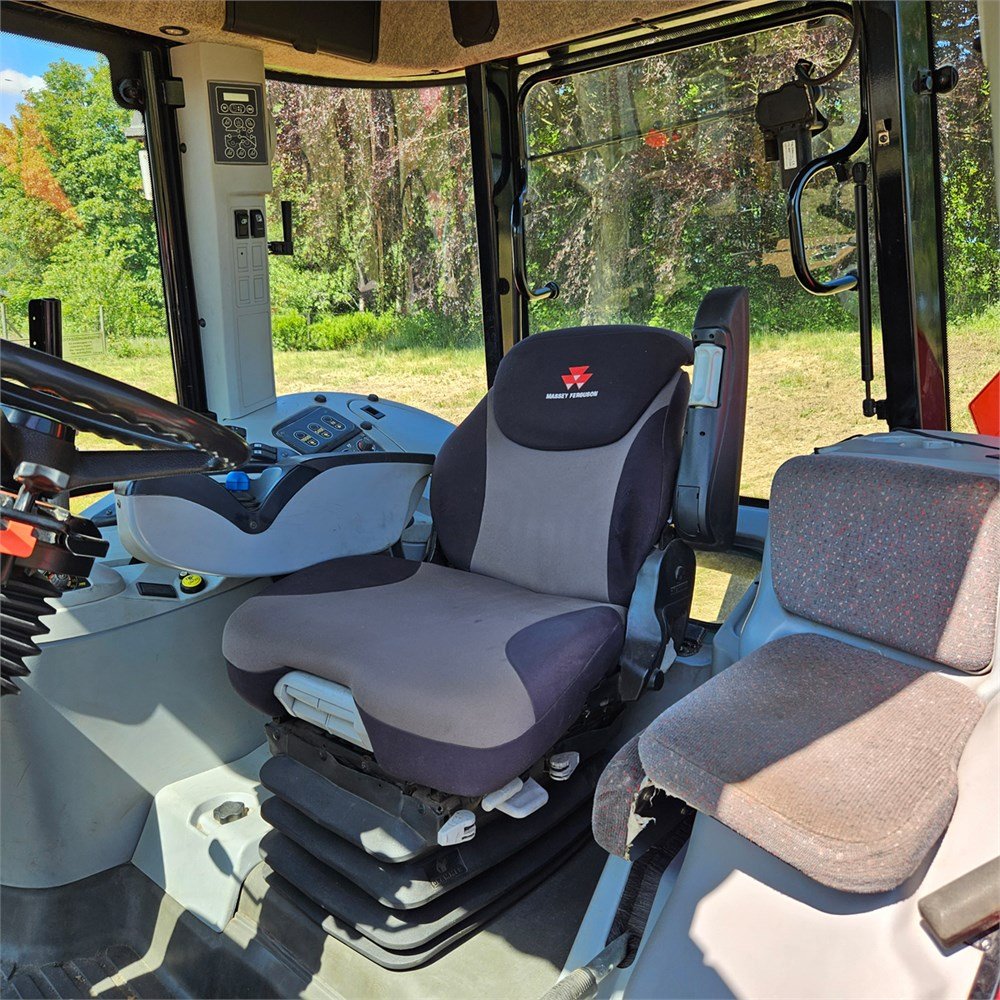 Massey Ferguson MF8470 Dyna VT, année 2006.