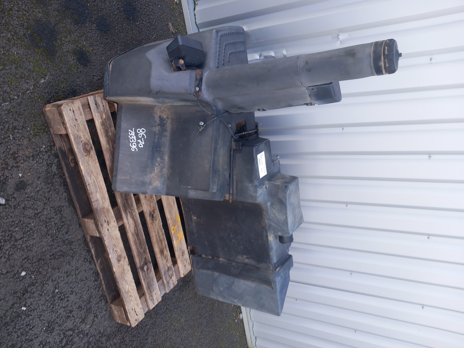 Réservoir à gazole pour FORD 8670