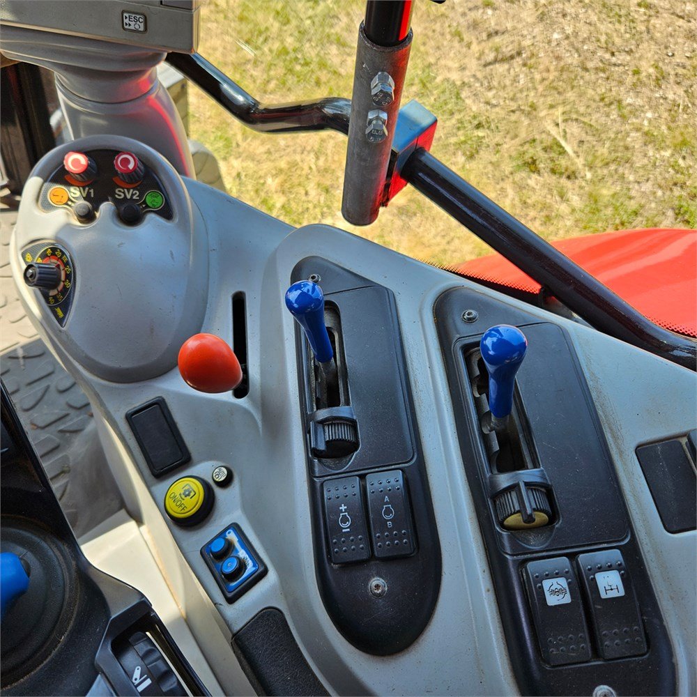 Massey Ferguson MF8470 Dyna VT, année 2006.