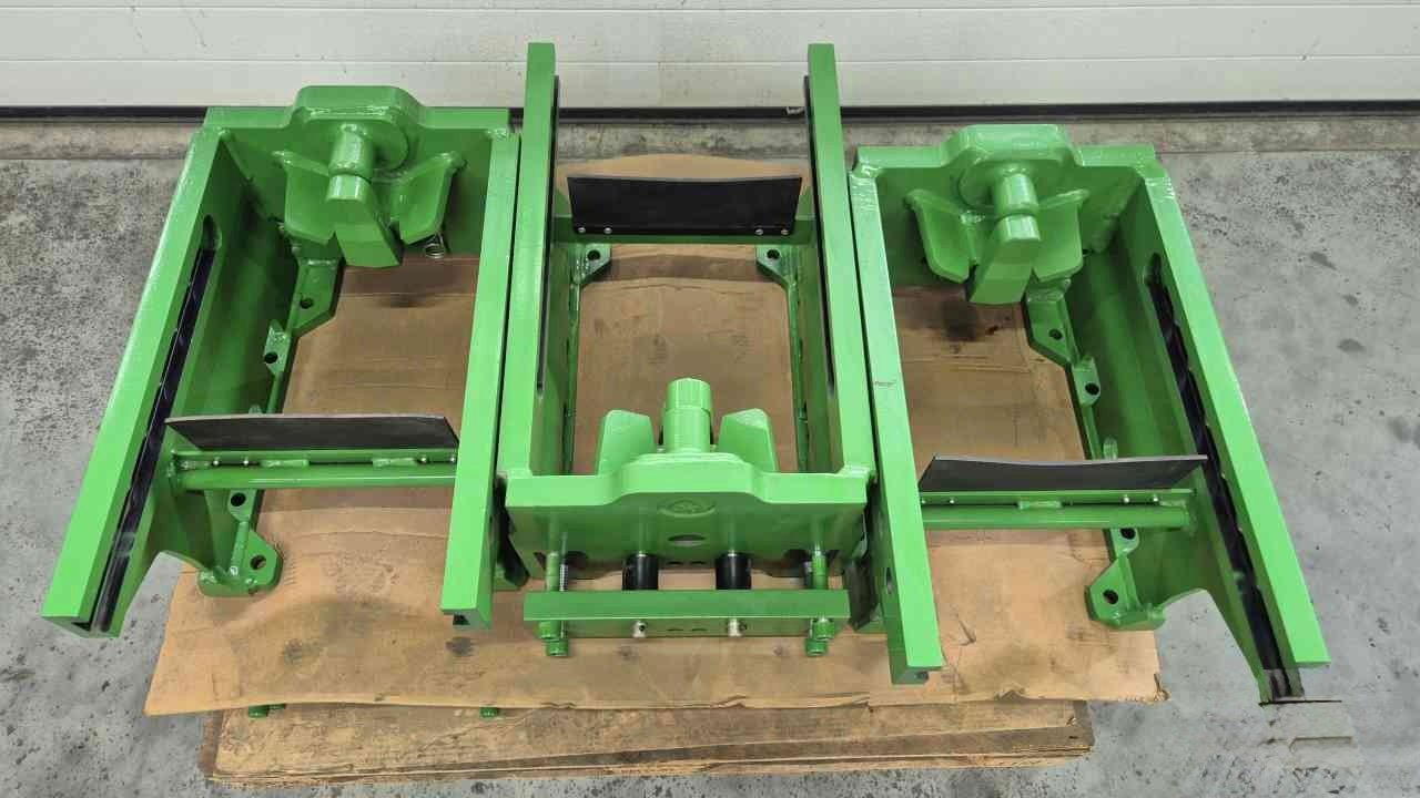 Châssis d'attelage John Deere Rockinger avec Piton-Fix JD 5020 et 5R Composé de (Barre d'attelage, chariot, échelle, rail, rail de barre d'attelage)