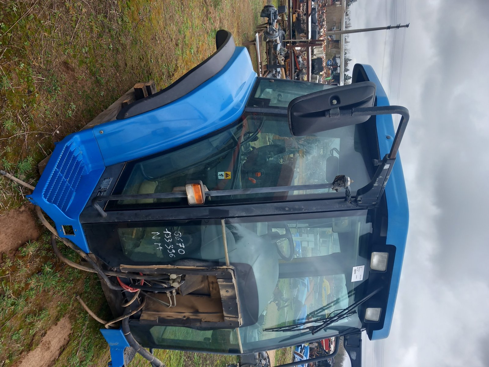Cabine complète pour FORD 8670