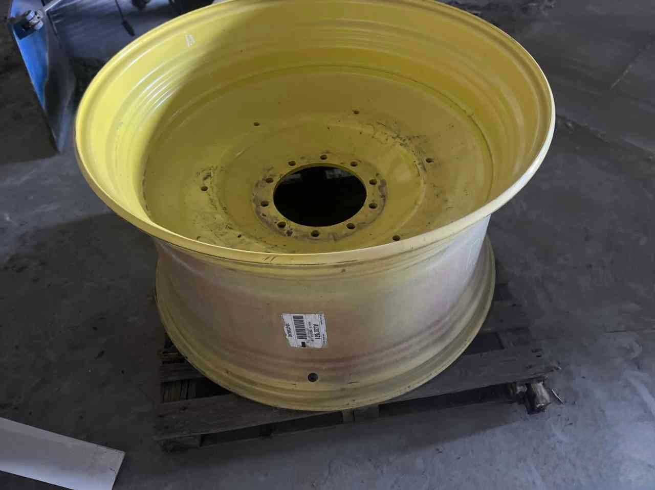 jante montée par John Deere  TW 23x42