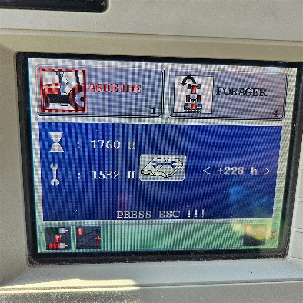 Massey Ferguson MF8470 Dyna VT, année 2006.
