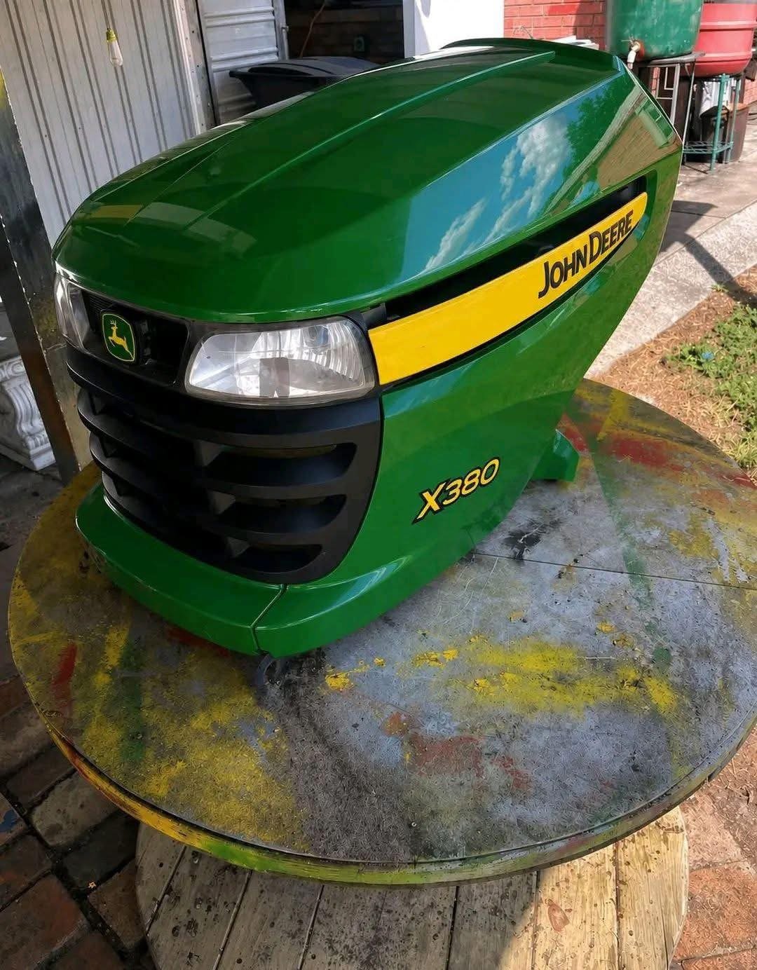 Capot pour tracteur John Deere X300 et X380
