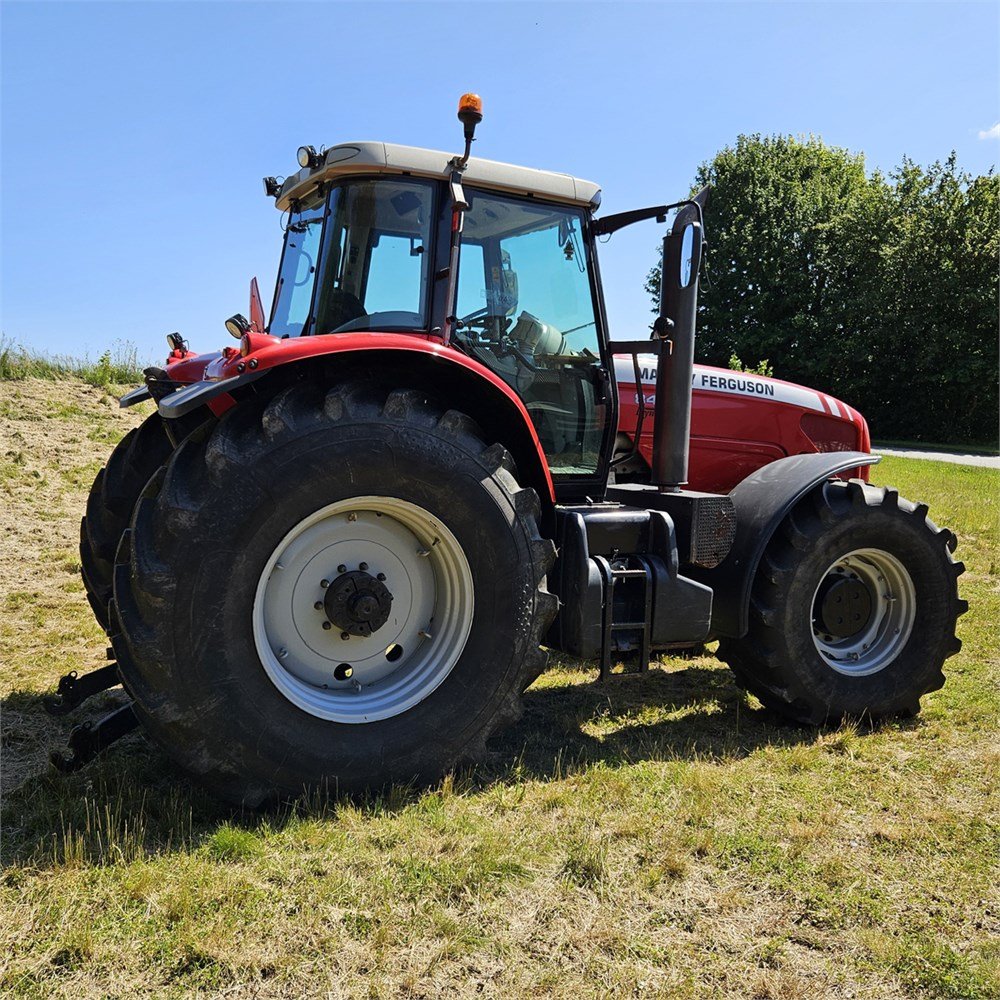 Massey Ferguson MF8470 Dyna VT, année 2006.