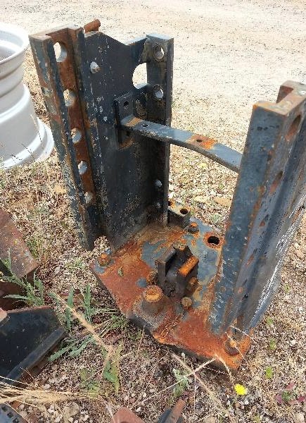 Relevage avant pour MASSEY FERGUSON 6445