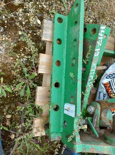 Attelage pour JOHN-DEERE 6115 R JOHN-DEERE 6115 R En stock